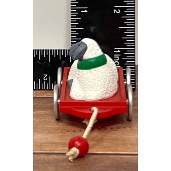 1989 HALLMARK KEEPSAKE ORNAMENT QX466-5 NOSTALGIC LAMB ON WAGON - Picture 6 of 8